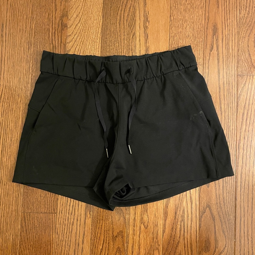 Lululemon On The Fly Short